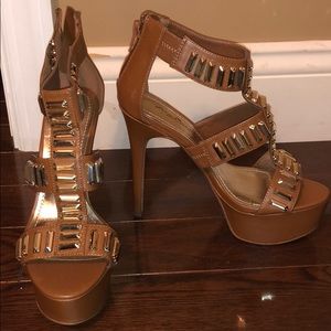 5 inch cognac studded heels NEW without box